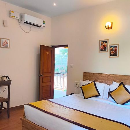Hill Crest Resort - Coorg Madikeri Buitenkant foto