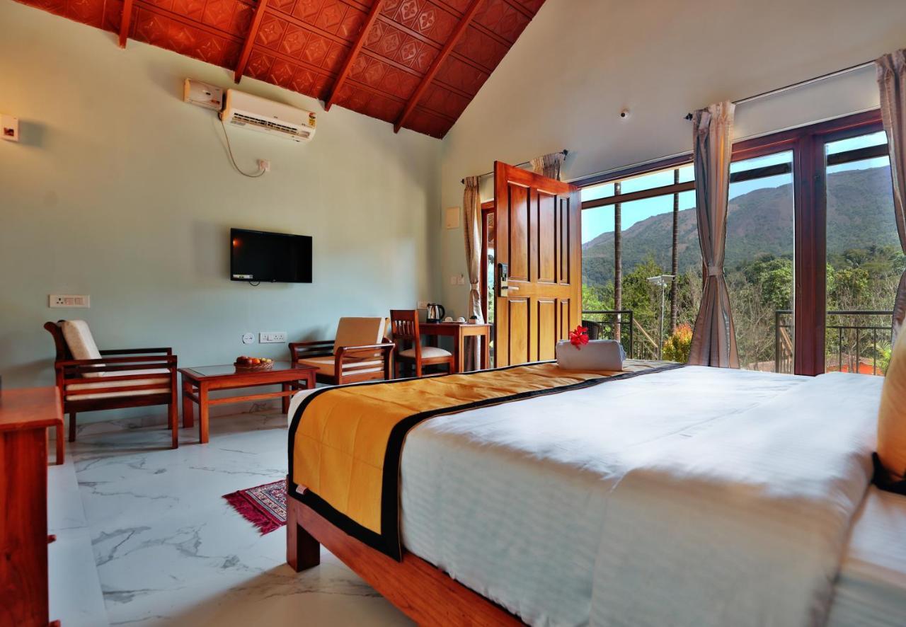 Hill Crest Resort - Coorg Madikeri Buitenkant foto