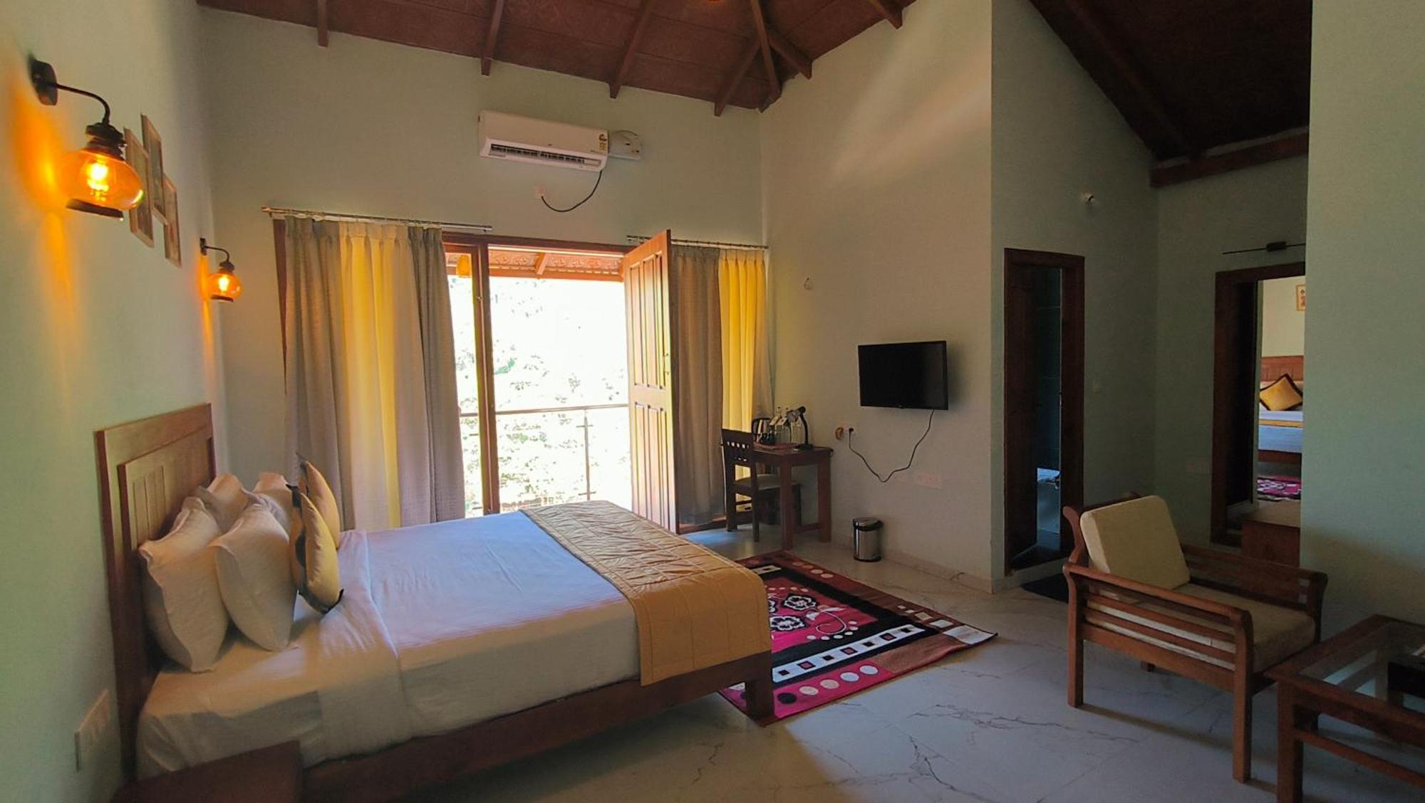 Hill Crest Resort - Coorg Madikeri Buitenkant foto