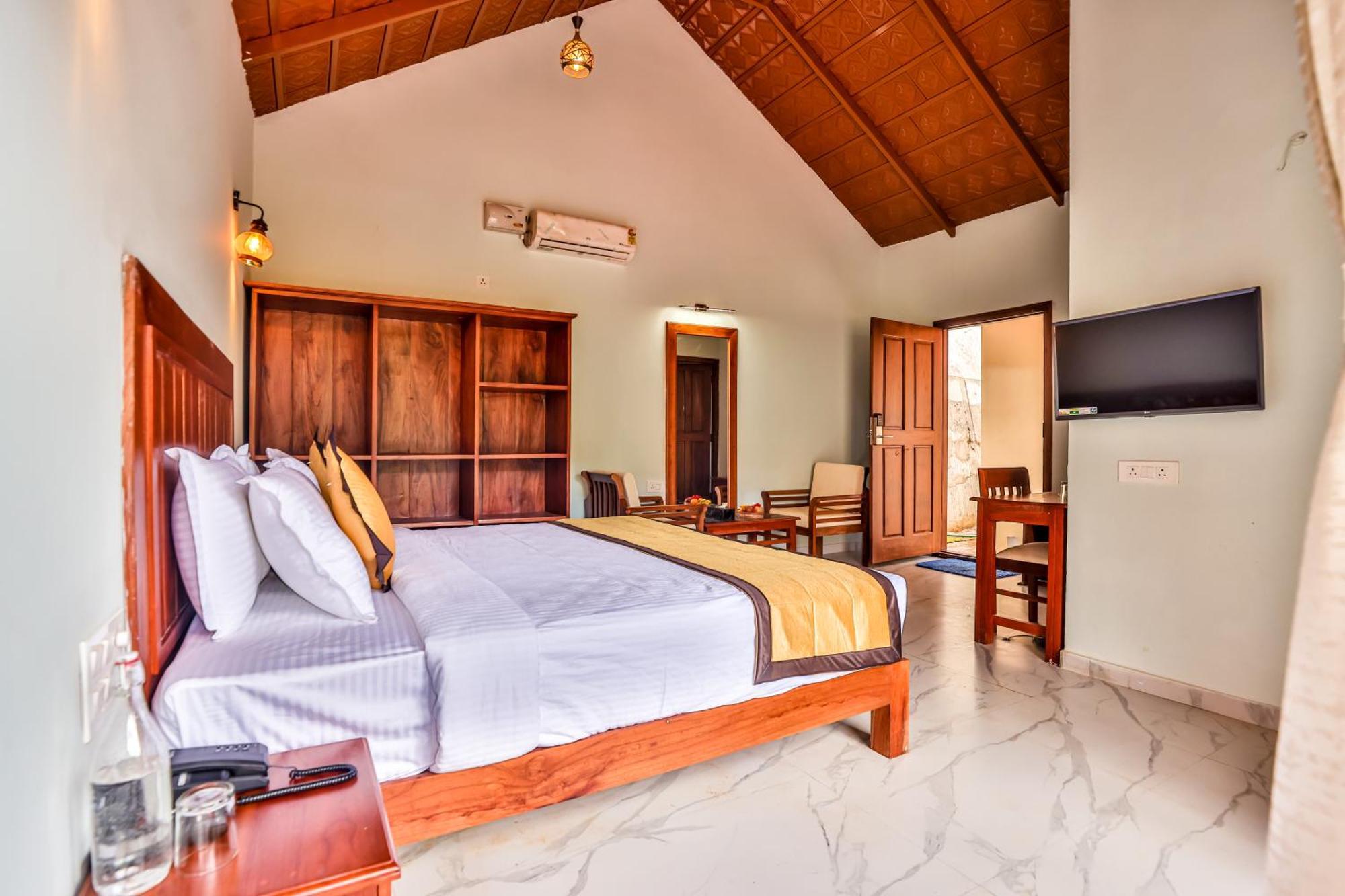 Hill Crest Resort - Coorg Madikeri Buitenkant foto