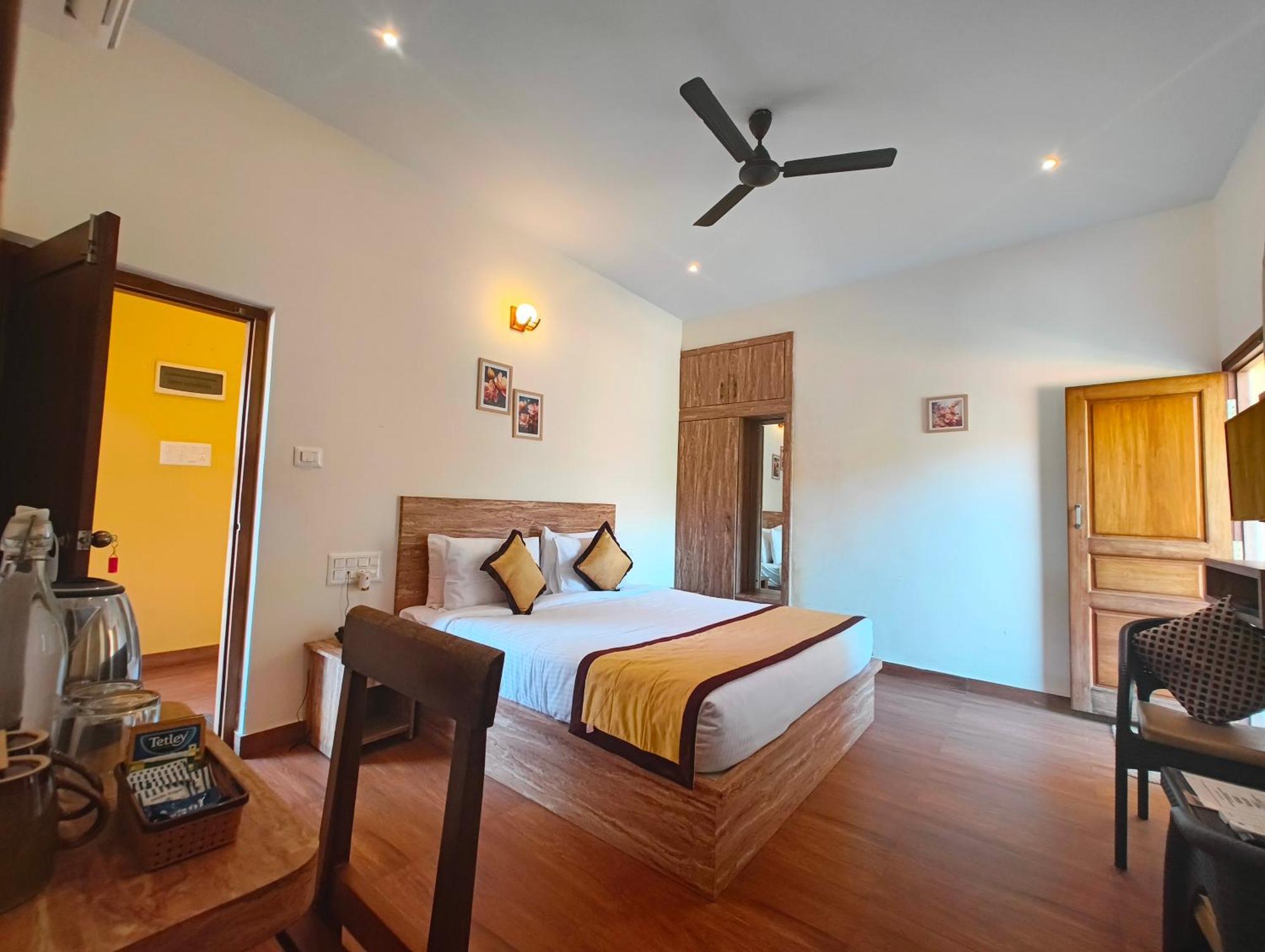 Hill Crest Resort - Coorg Madikeri Buitenkant foto